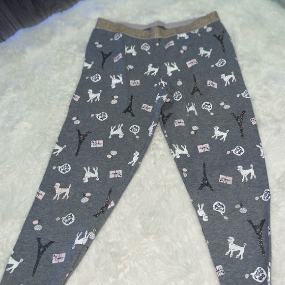 Two pants - Picture 3 of 3